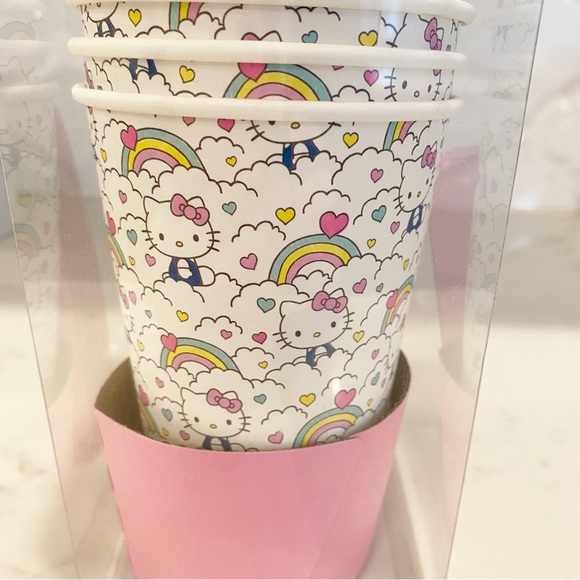 Hello Kitty 16 oz Disposable Hot Cup Set With Sleeves - Picture 2 of 7